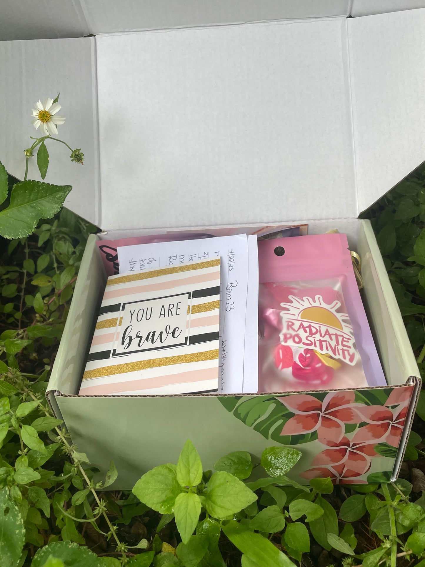 Honeysuckle Bundle Box